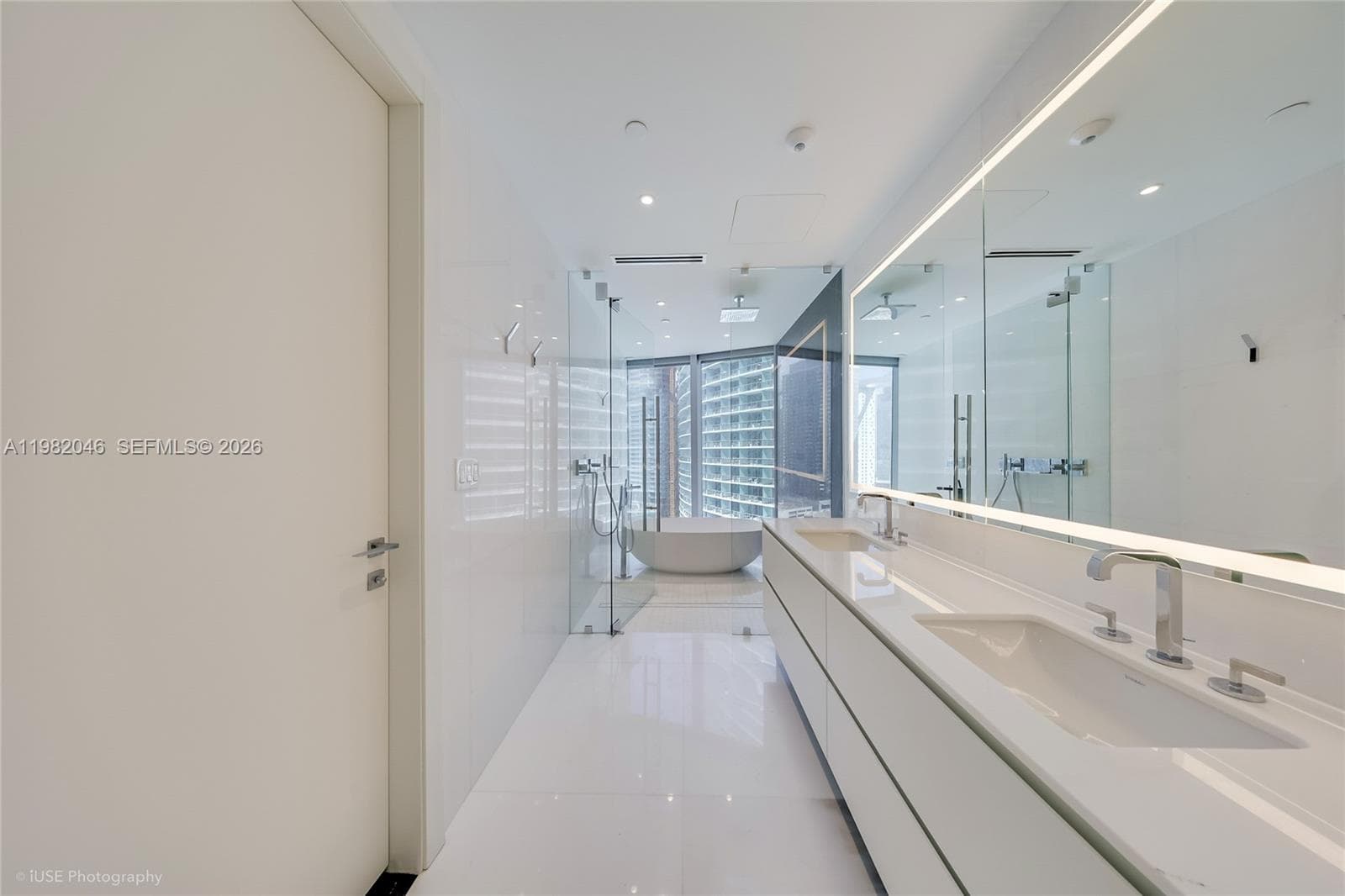 300 Biscayne Boulevard Way 2307W photo 12