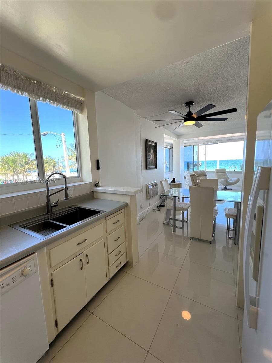 345 Fort Lauderdale Beach Blvd 202 photo 18