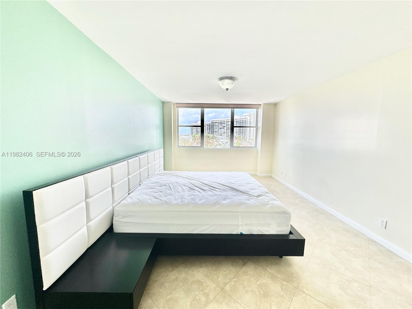 3180 S Ocean Dr 401 photo 13