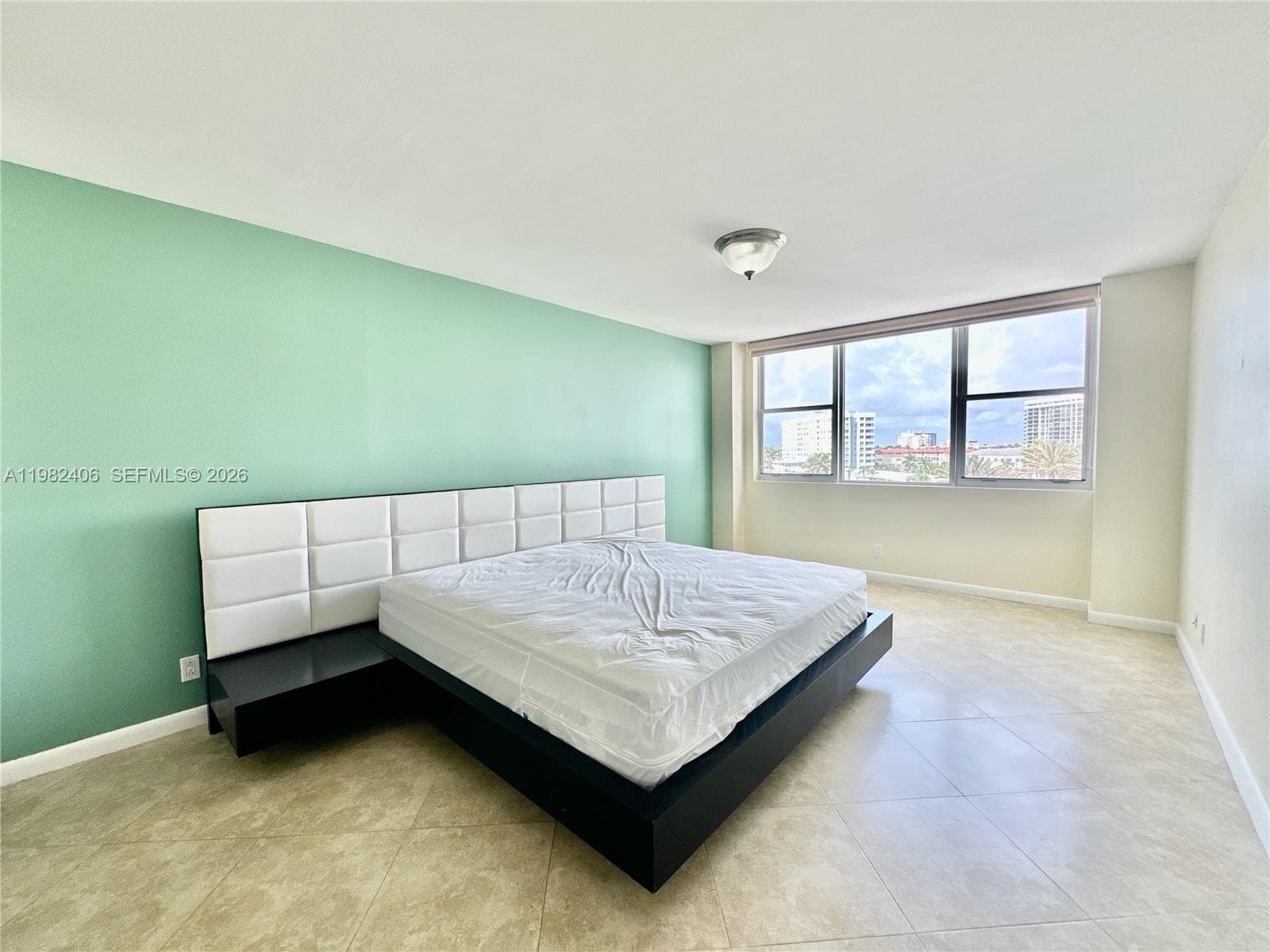 3180 S Ocean Dr 401 photo 14