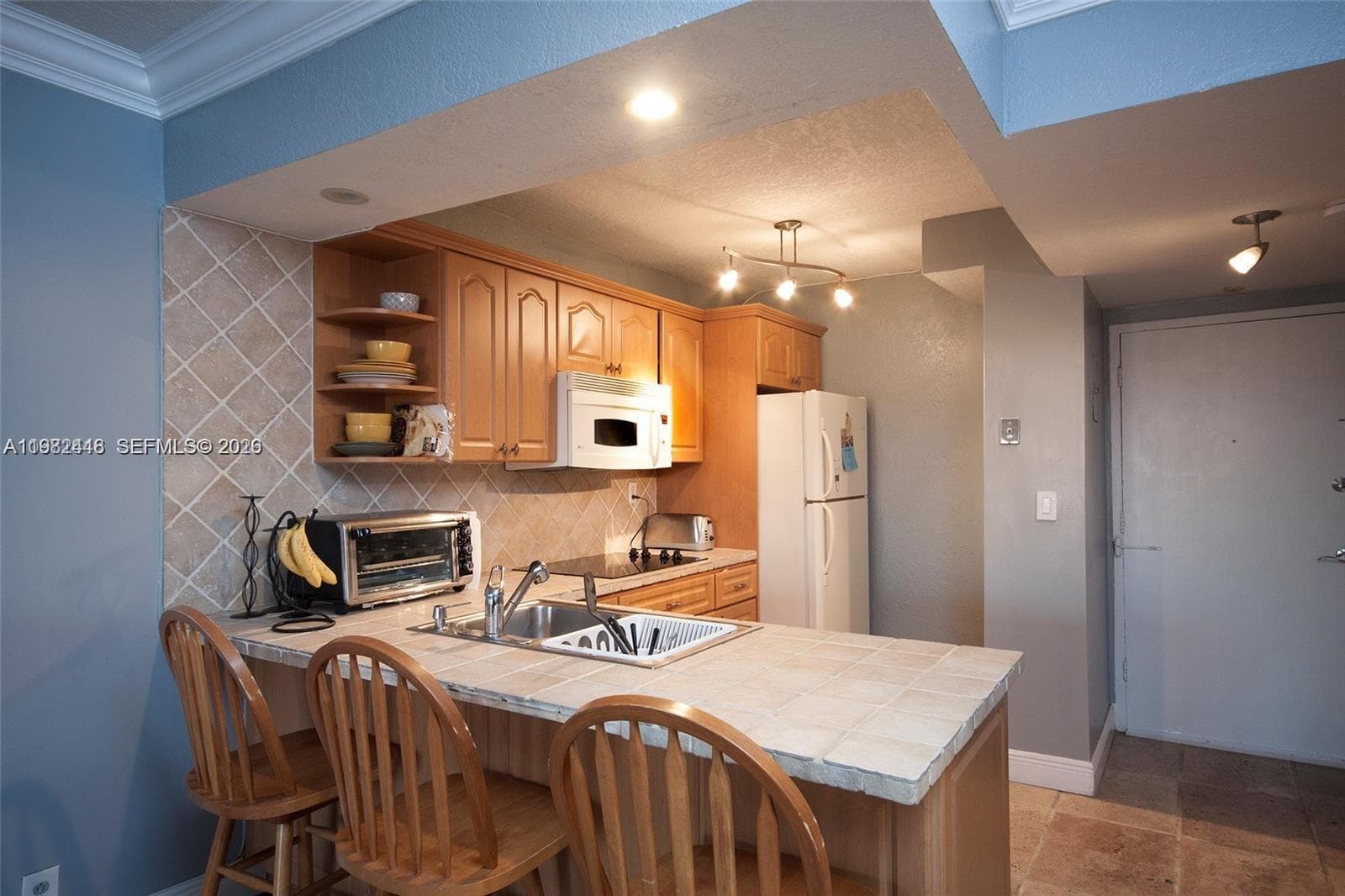 1455 N Treasure Dr 5E photo 4