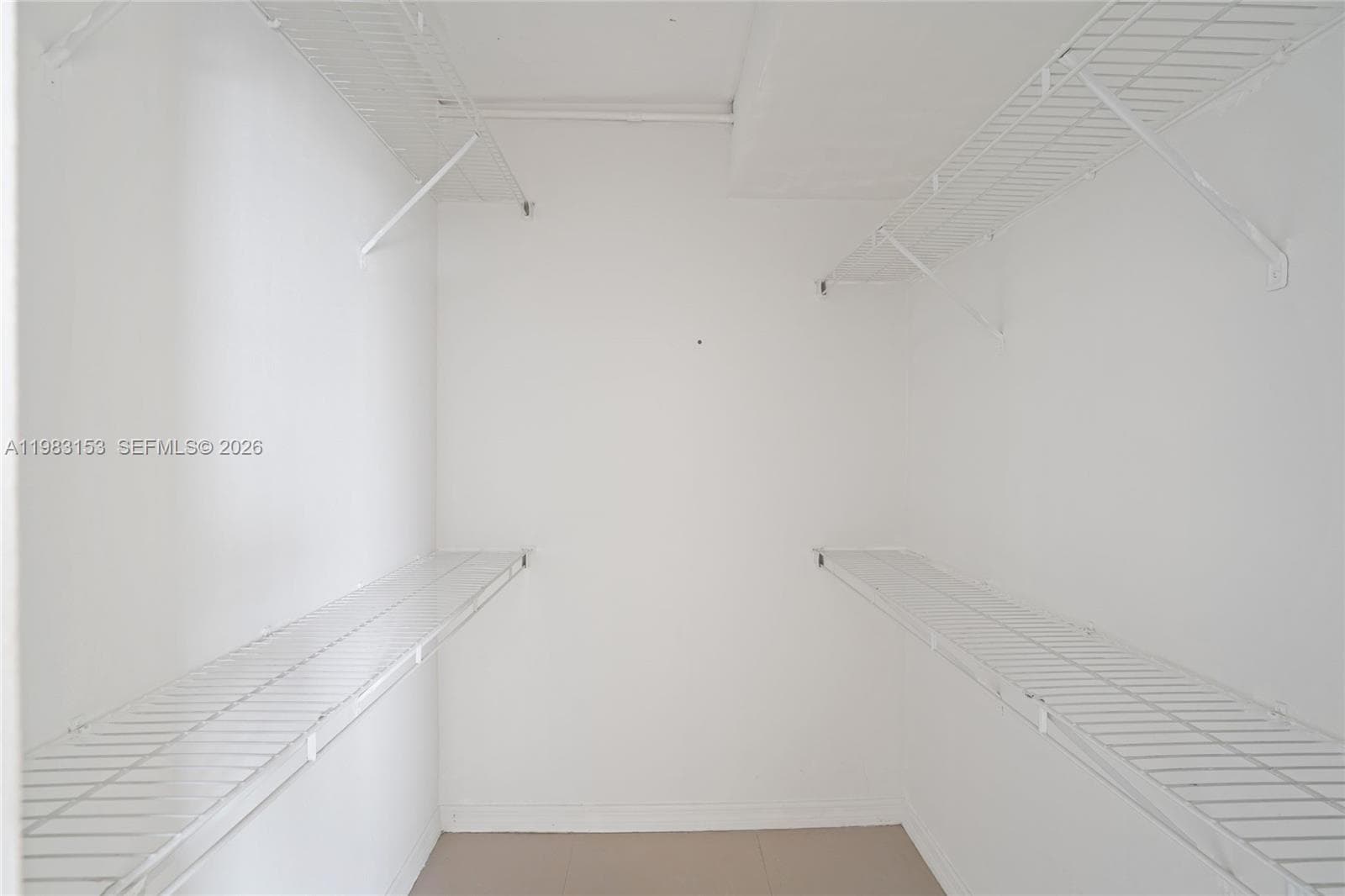 2000 NE 135th St 1010 photo 19