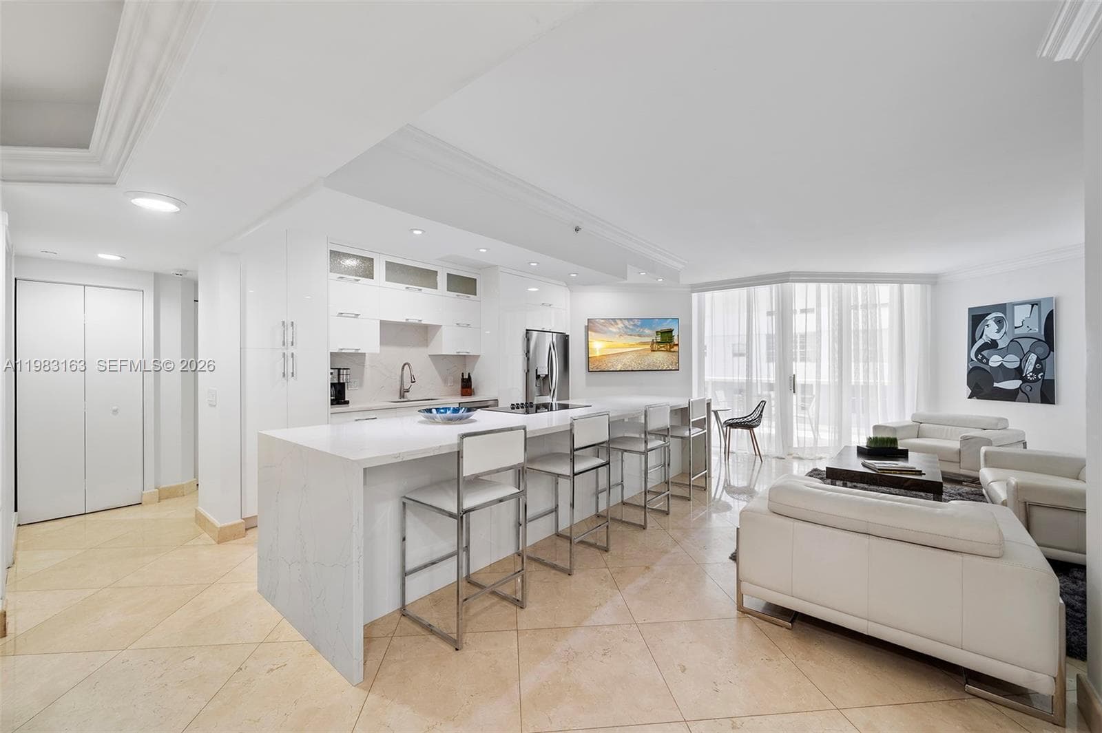 4775 Collins Ave 1504 photo 2