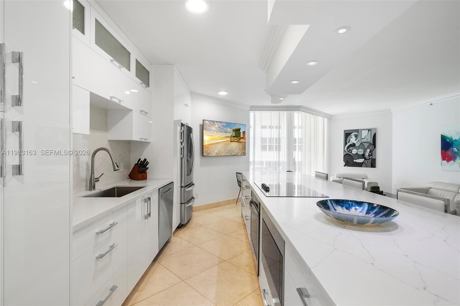 4775 Collins Ave 1504 photo 6