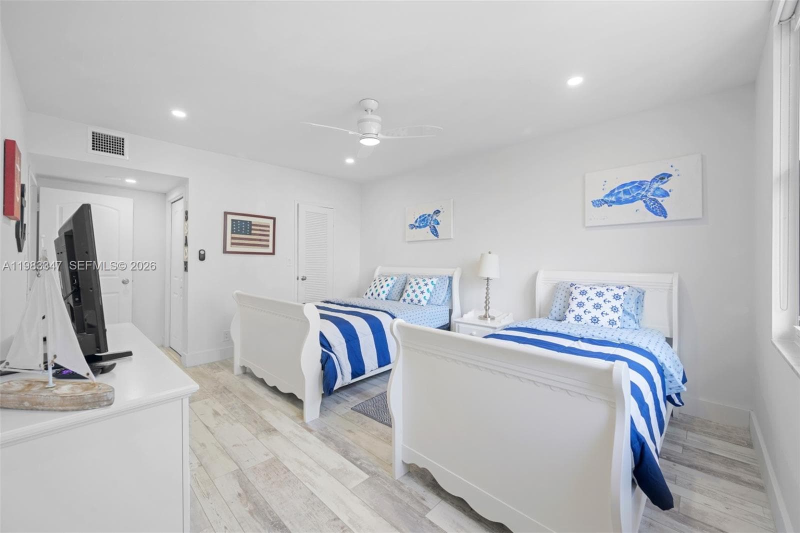 3725 S Ocean Dr 924 photo 11