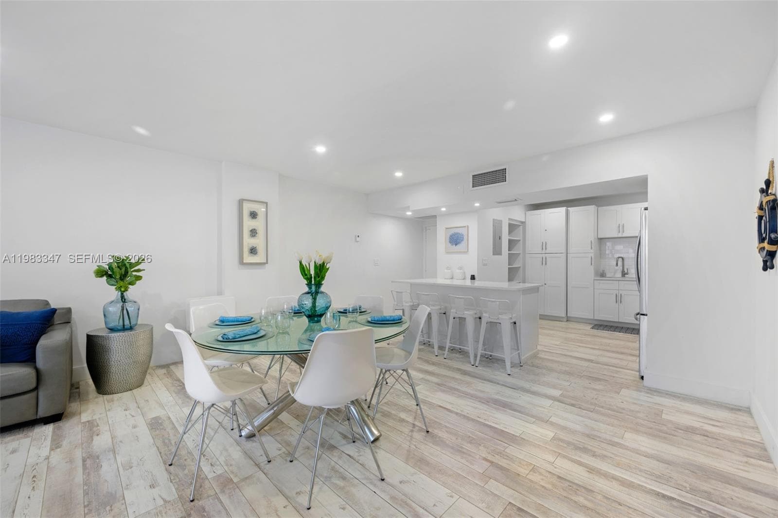 3725 S Ocean Dr 924 photo 8