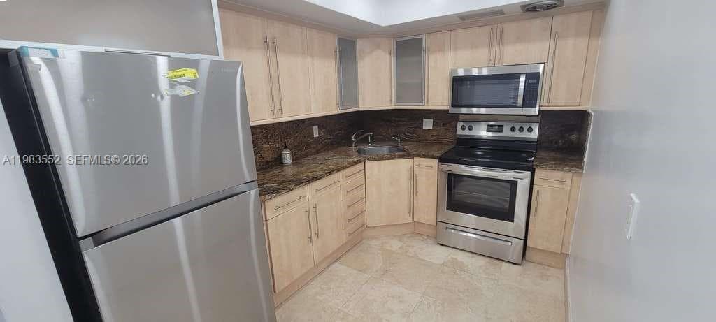 455 Golden Isles Dr 310 photo 7