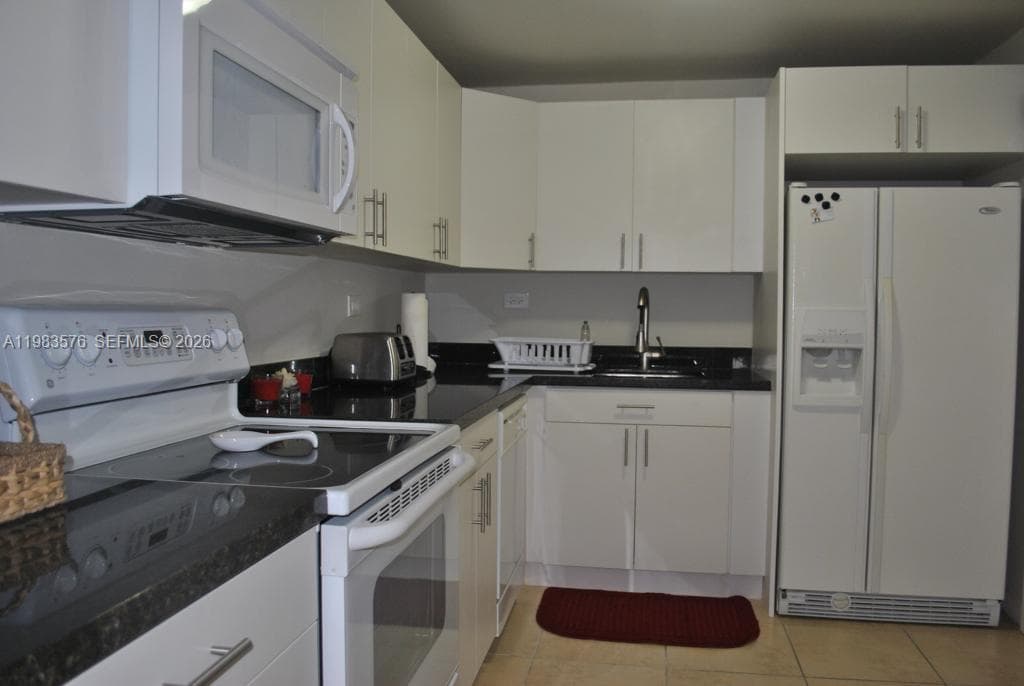 6039 Collins Ave 1006 photo 6