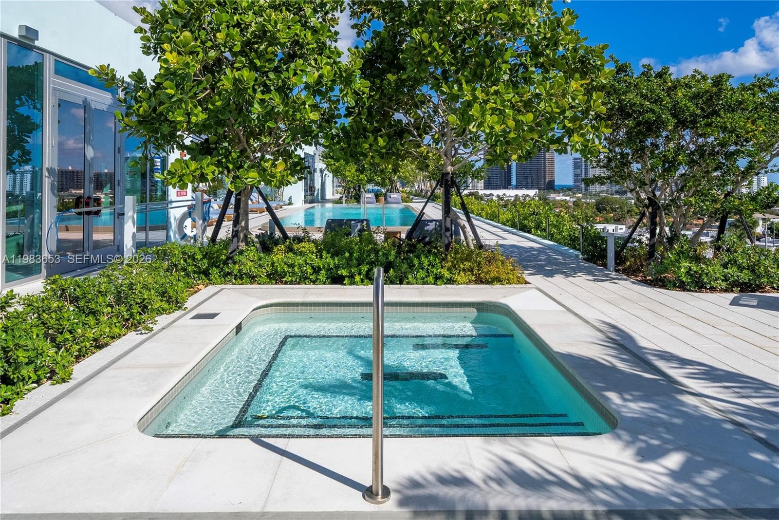 9221 E BAY HARBOR DRIVE 409 photo 22