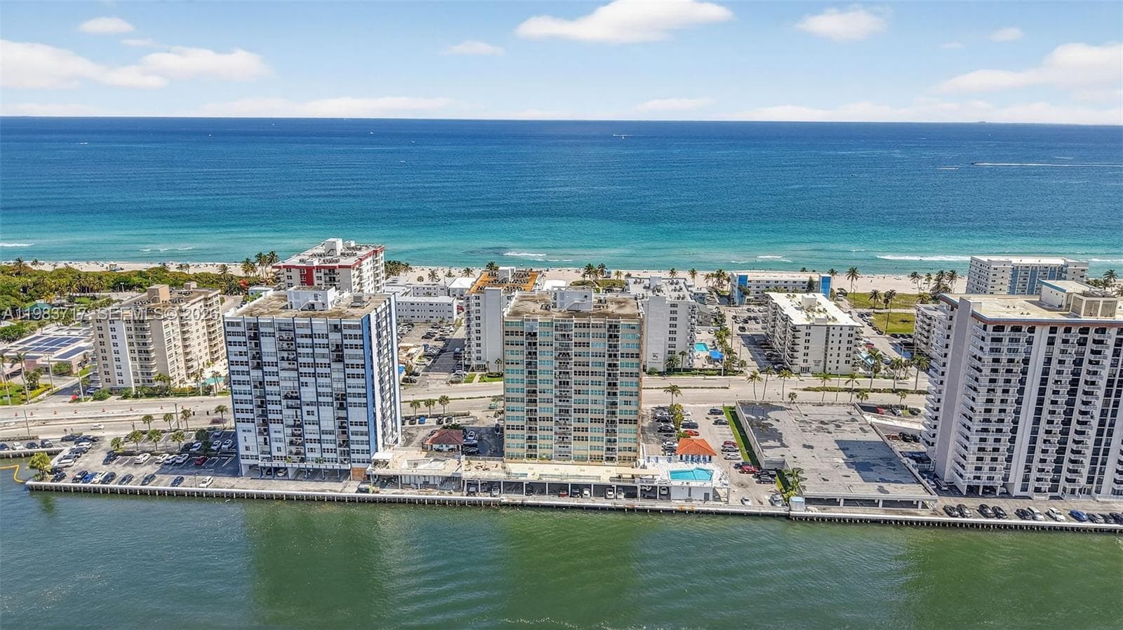 1410 S Ocean Dr 601 photo 2