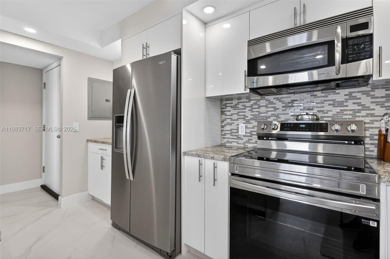 1410 S Ocean Dr 601 photo 13