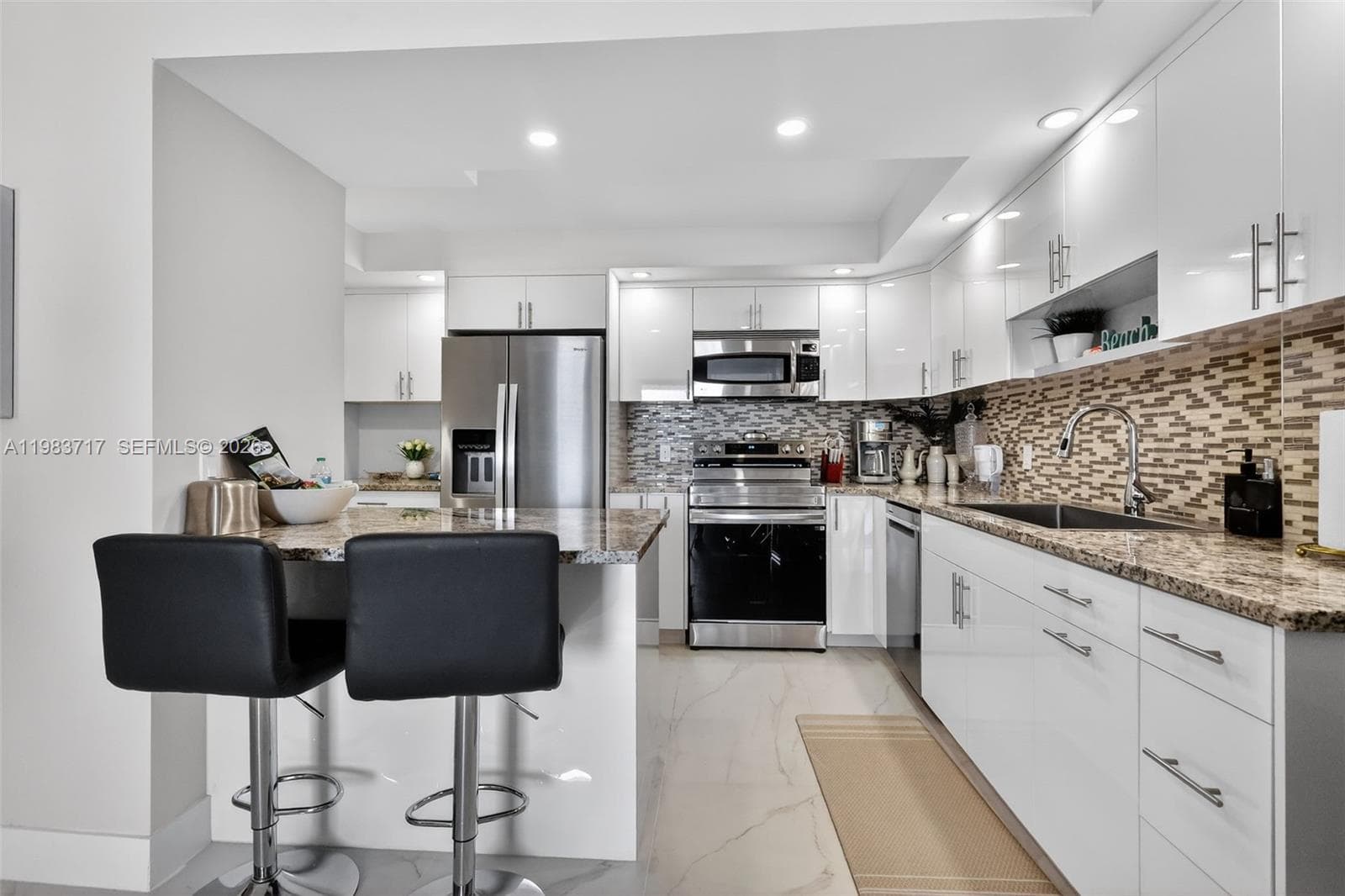 1410 S Ocean Dr 601 photo 10