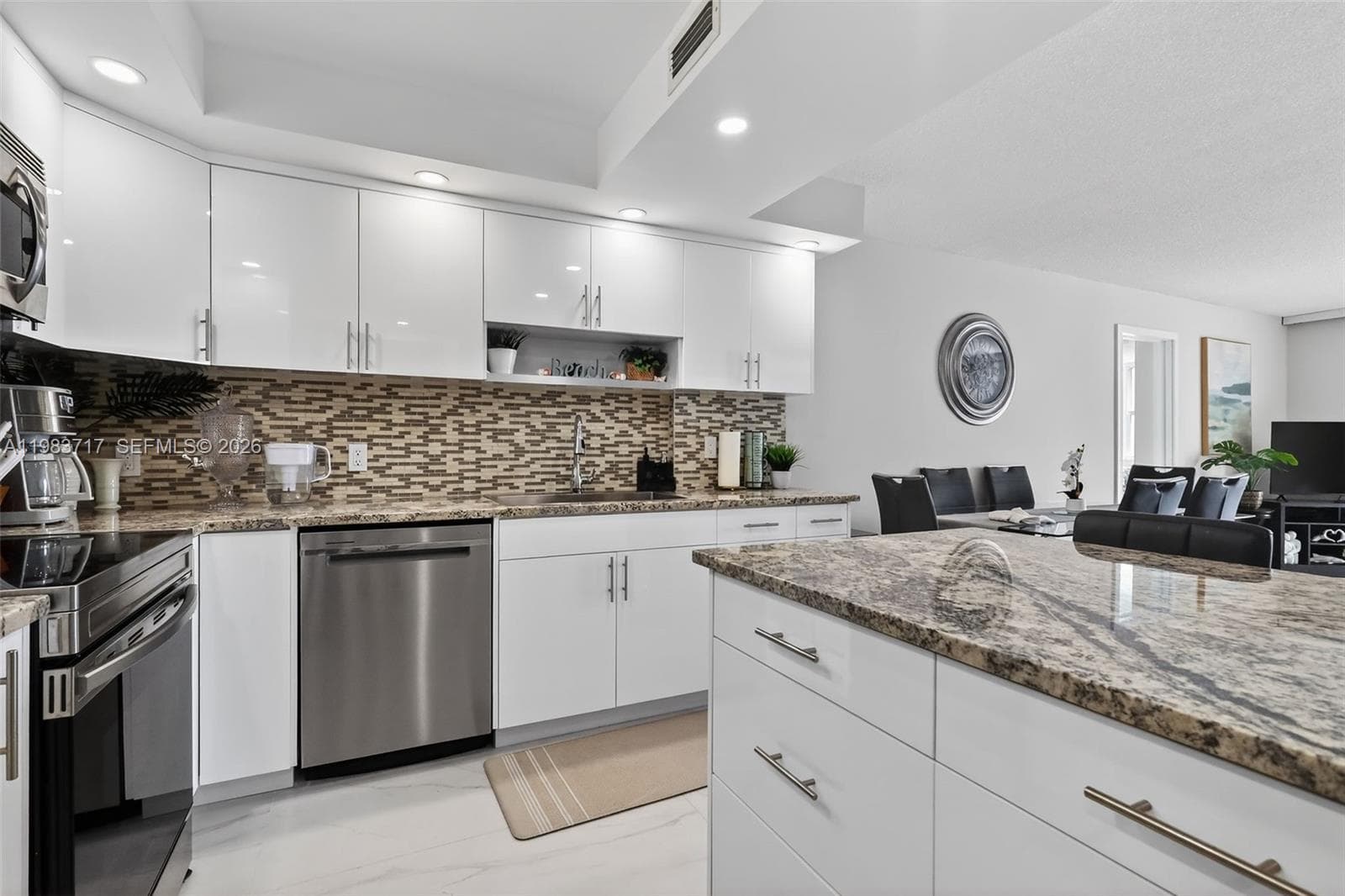 1410 S Ocean Dr 601 photo 11