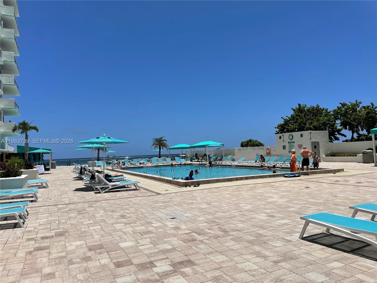 3725 S Ocean Dr 911 photo 17