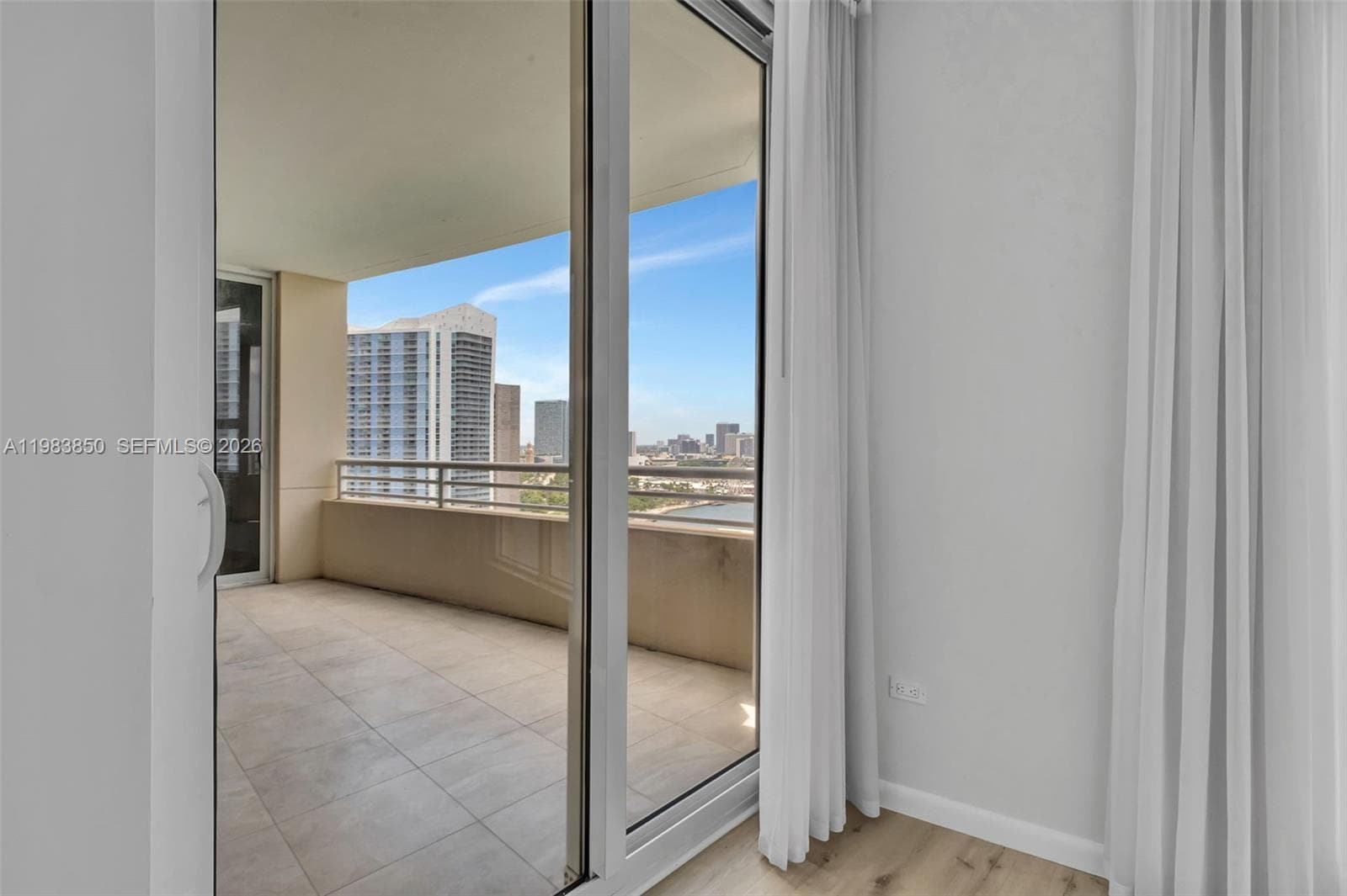 848 Brickell Key Dr 2602 photo 22
