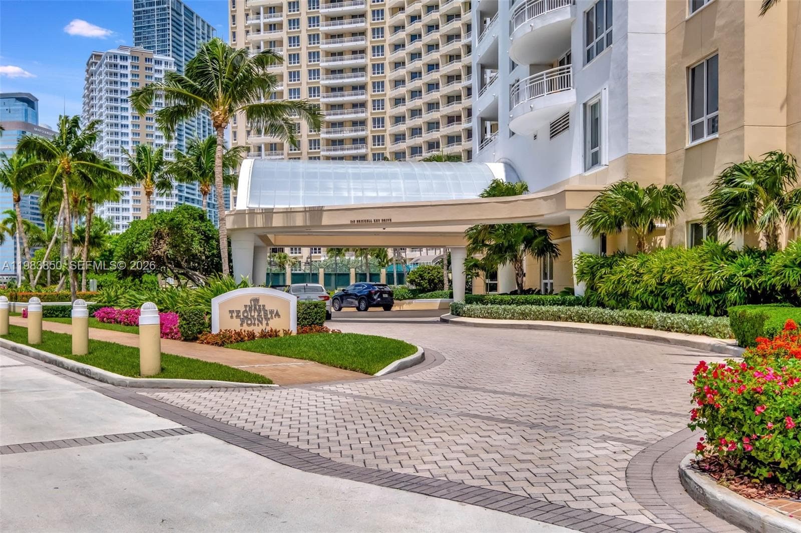 848 Brickell Key Dr 2602 photo 5