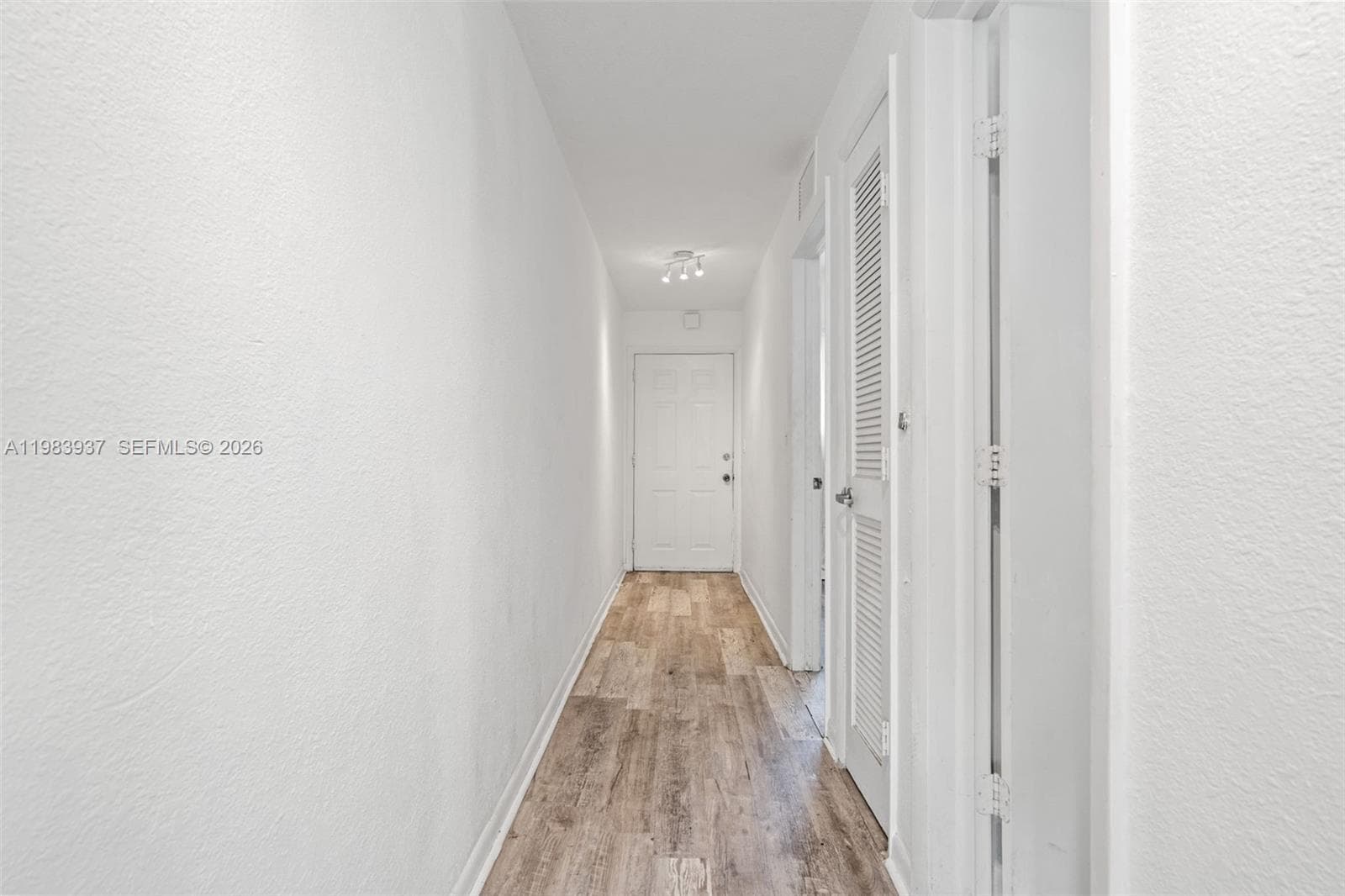 1185 Marseille Dr 202 photo 14