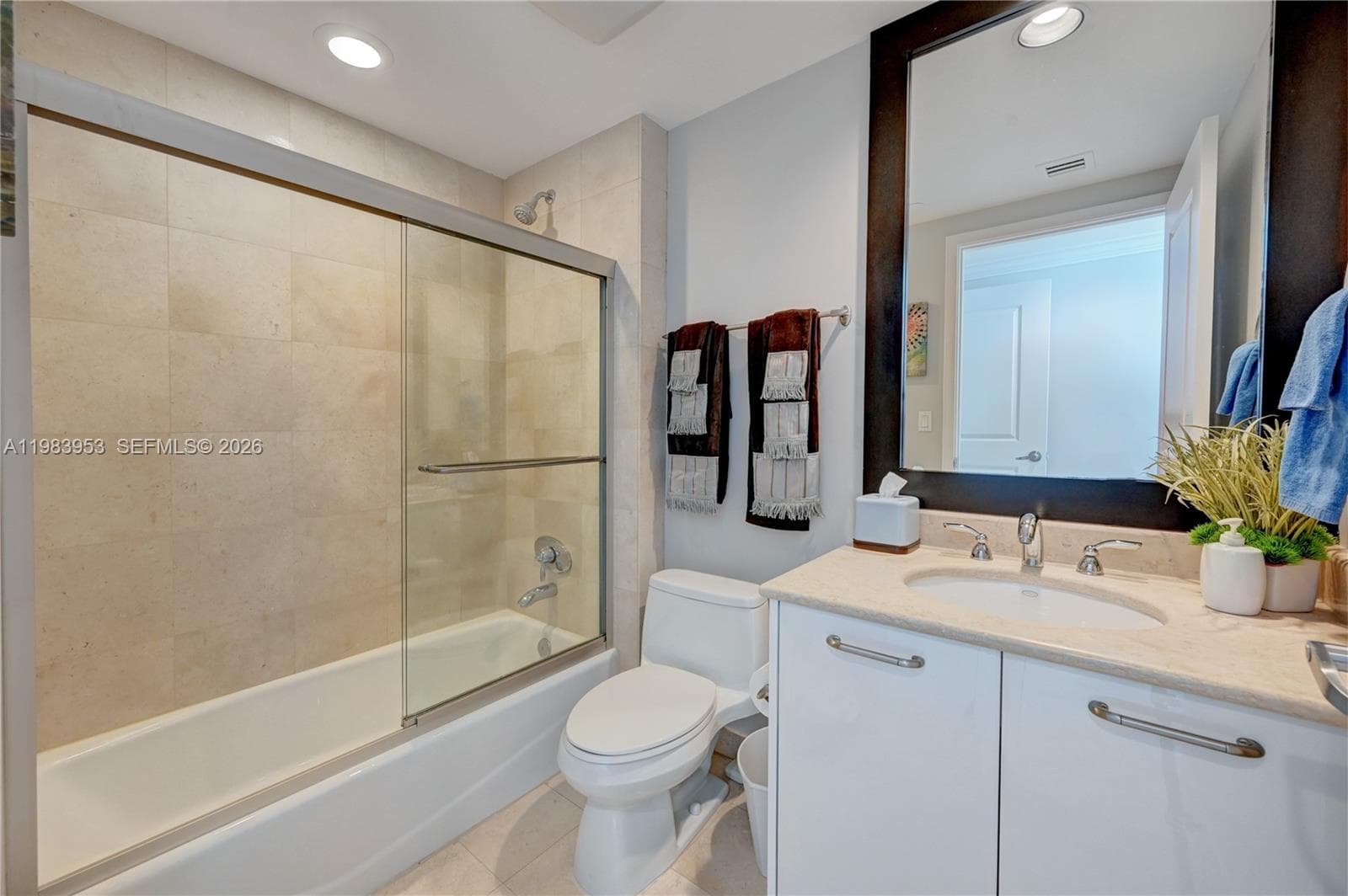 3101 Ocean Dr 3203 photo 13