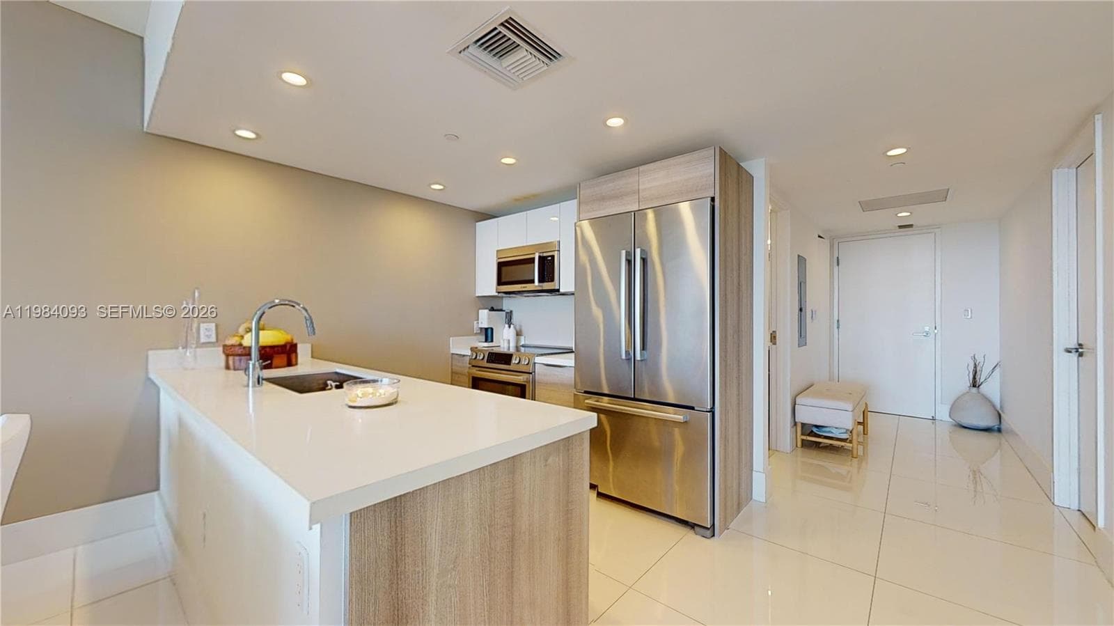 9940 W Bay Harbor Dr 5E-N photo 8