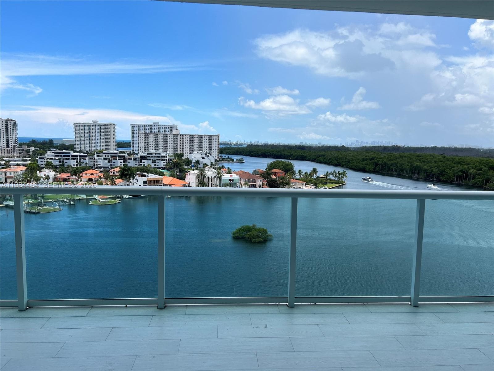400 Sunny Isles Blvd 1105 photo 1