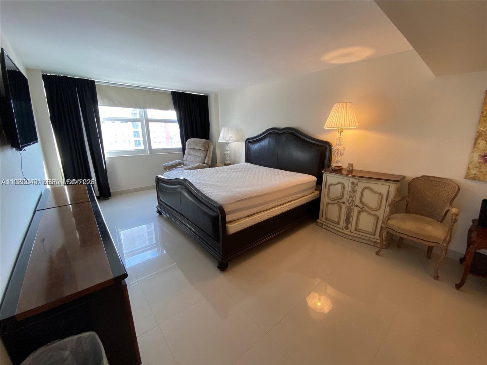 2030 Ocean Dr 412 photo 13