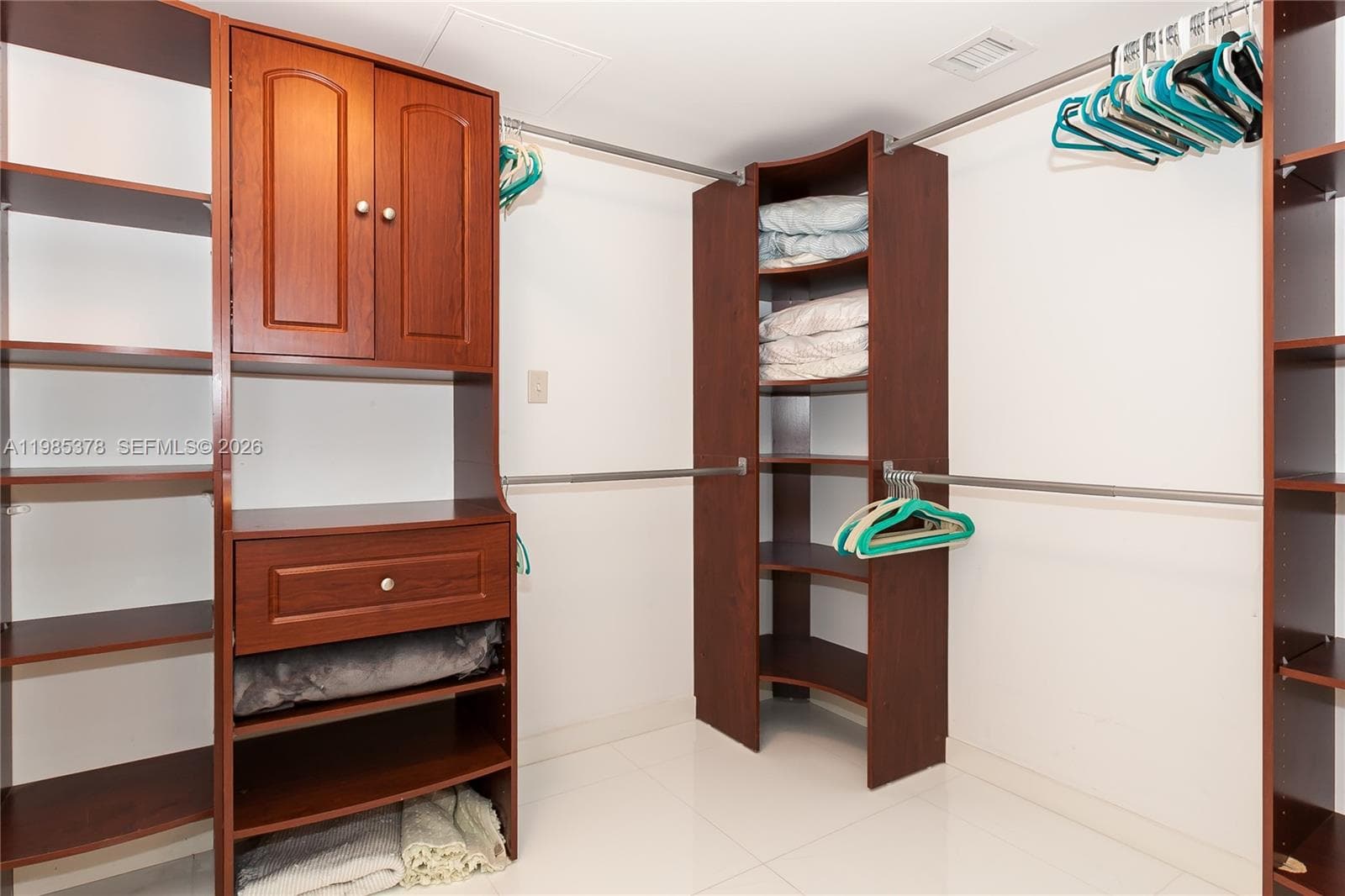 1830 S OCEAN DR. 3711 photo 9