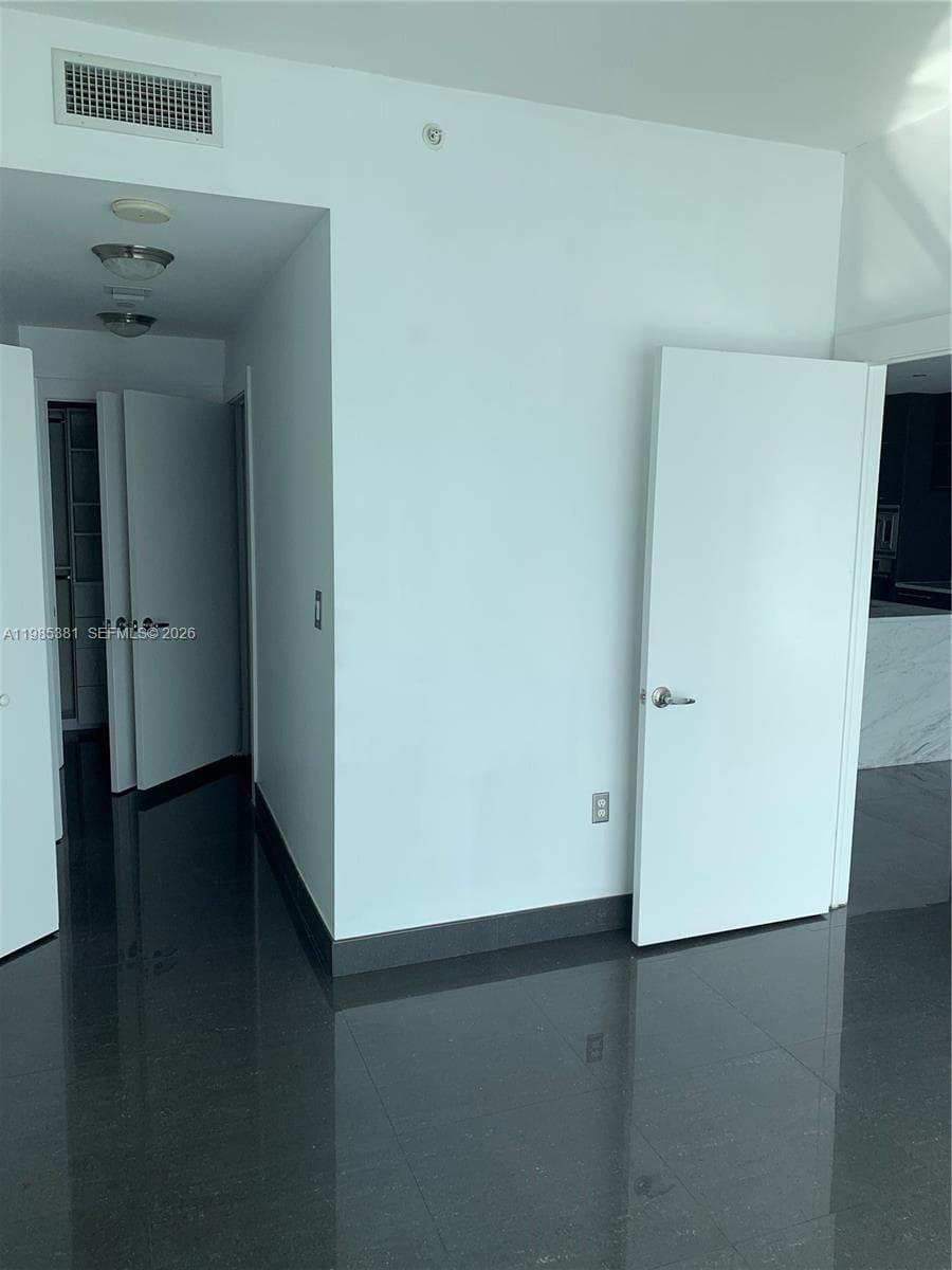 900 Biscayne Blvd 4304 photo 7
