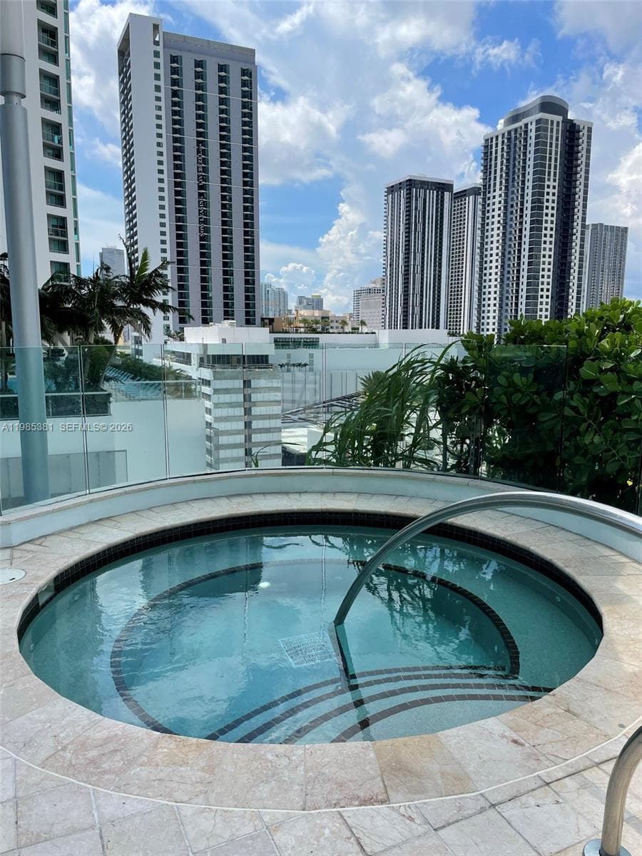 900 Biscayne Blvd 4304 photo 10