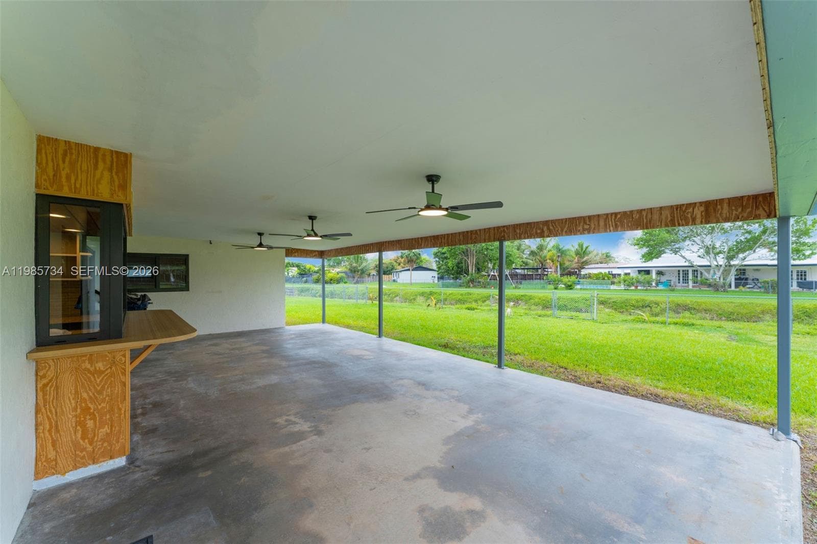 9454 Sterling Dr photo 15