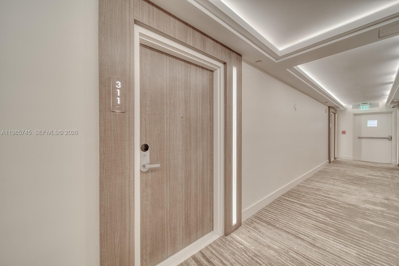 2301 Collins Ave 311 photo 3