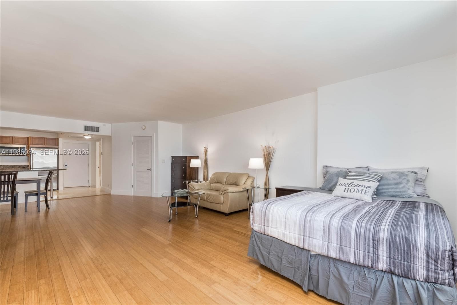 2301 Collins Ave 1512 photo 9
