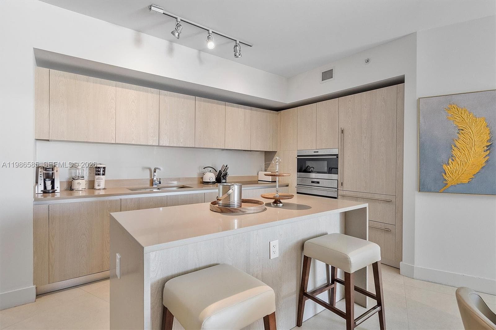 4111 Ocean Dr 3209 photo 11