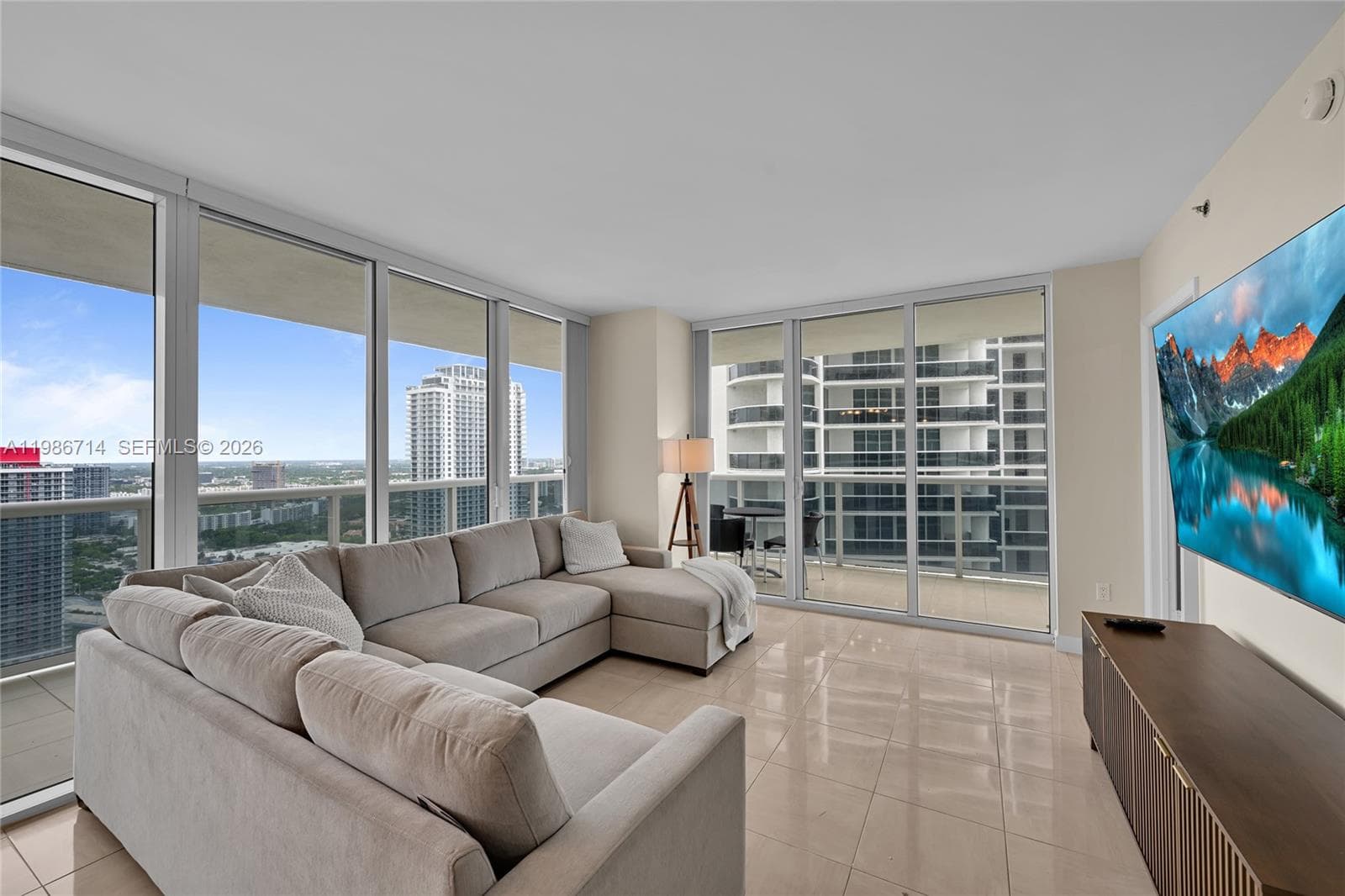1830 S Ocean Dr 3508 photo 8