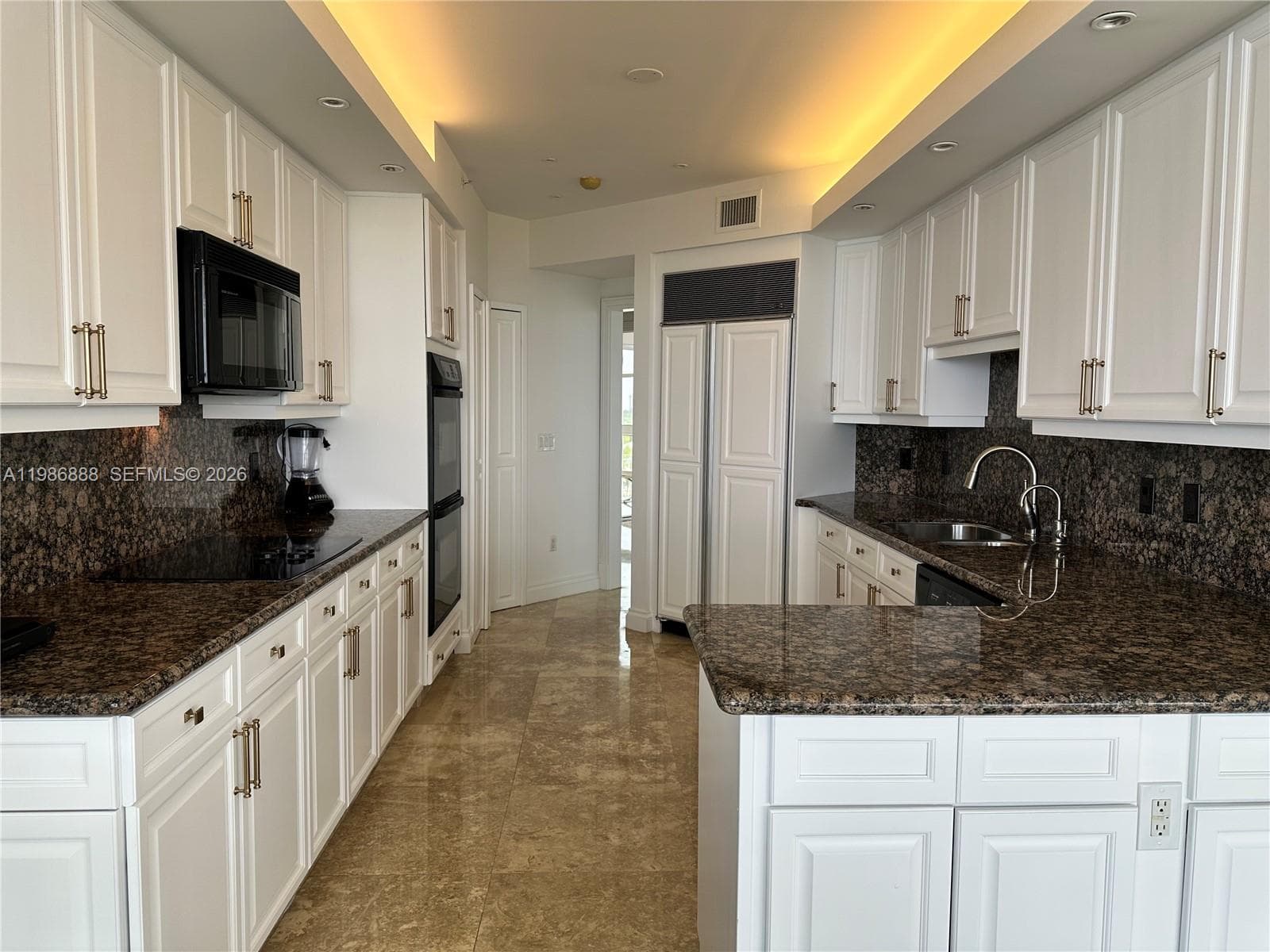 6051 N Ocean Dr 704 photo 6