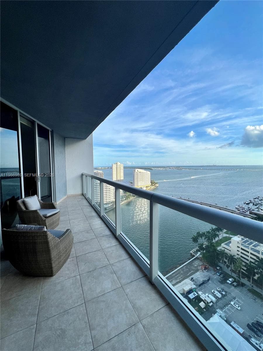 495 Brickell Ave 2707 photo 6