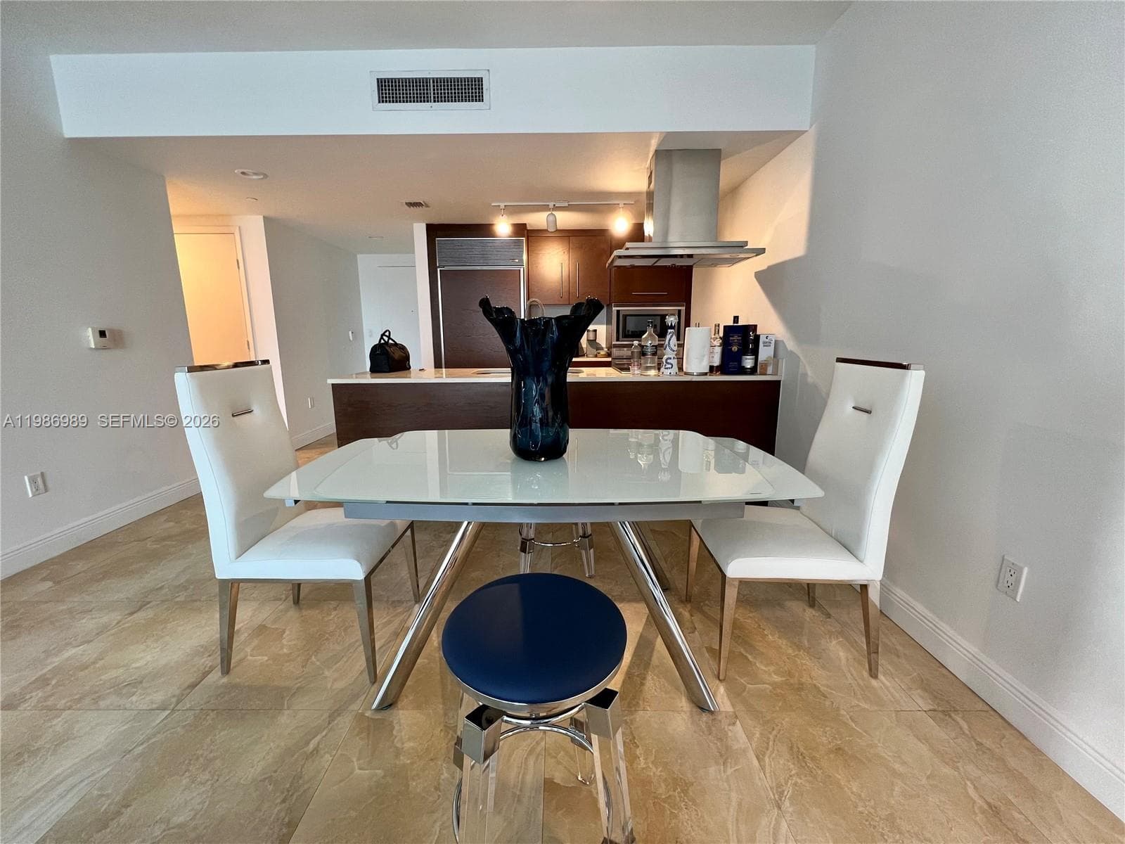 495 Brickell Ave 2707 photo 1