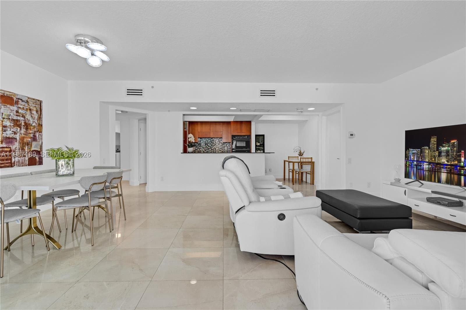 1500 Ocean Dr 505 photo 8