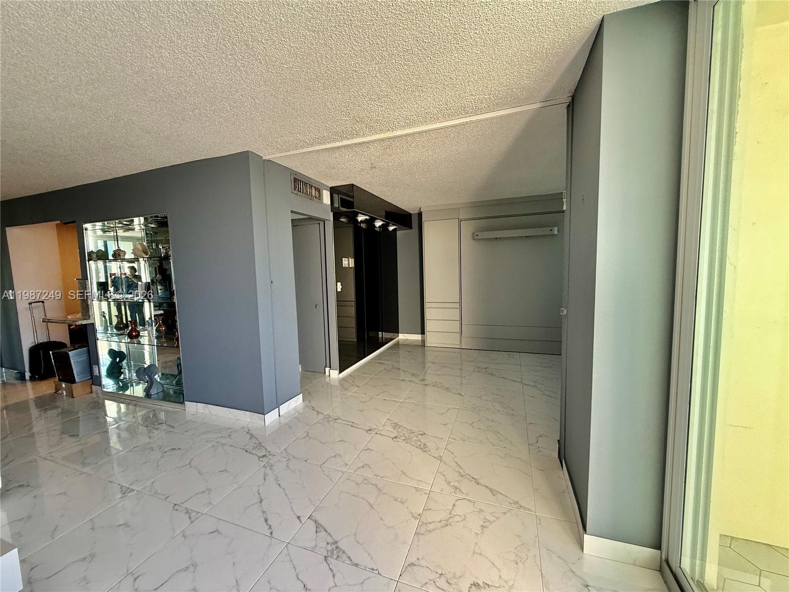 3180 Ocean Dr 509 photo 8