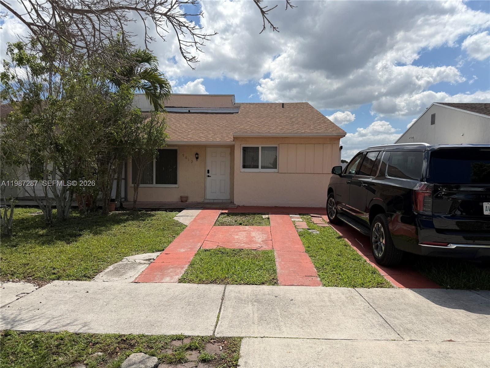9612 Grand Canal Dr photo 1