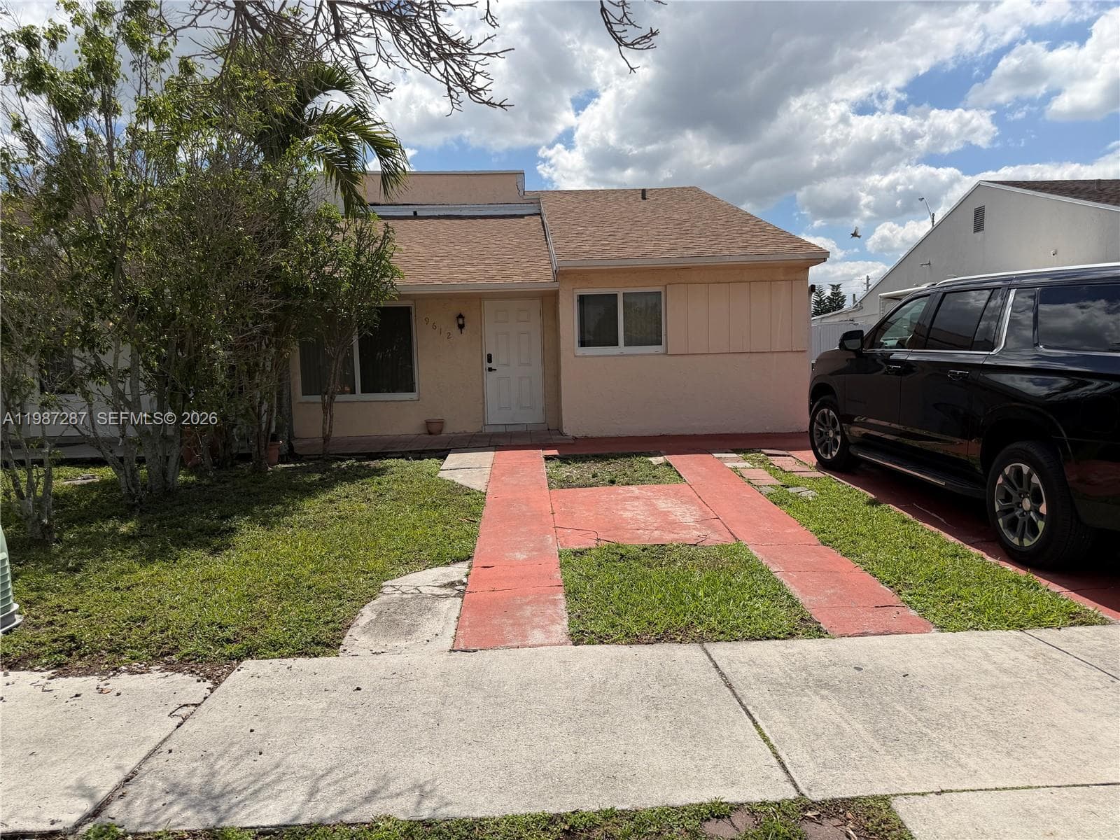 9612 Grand Canal Dr photo 4