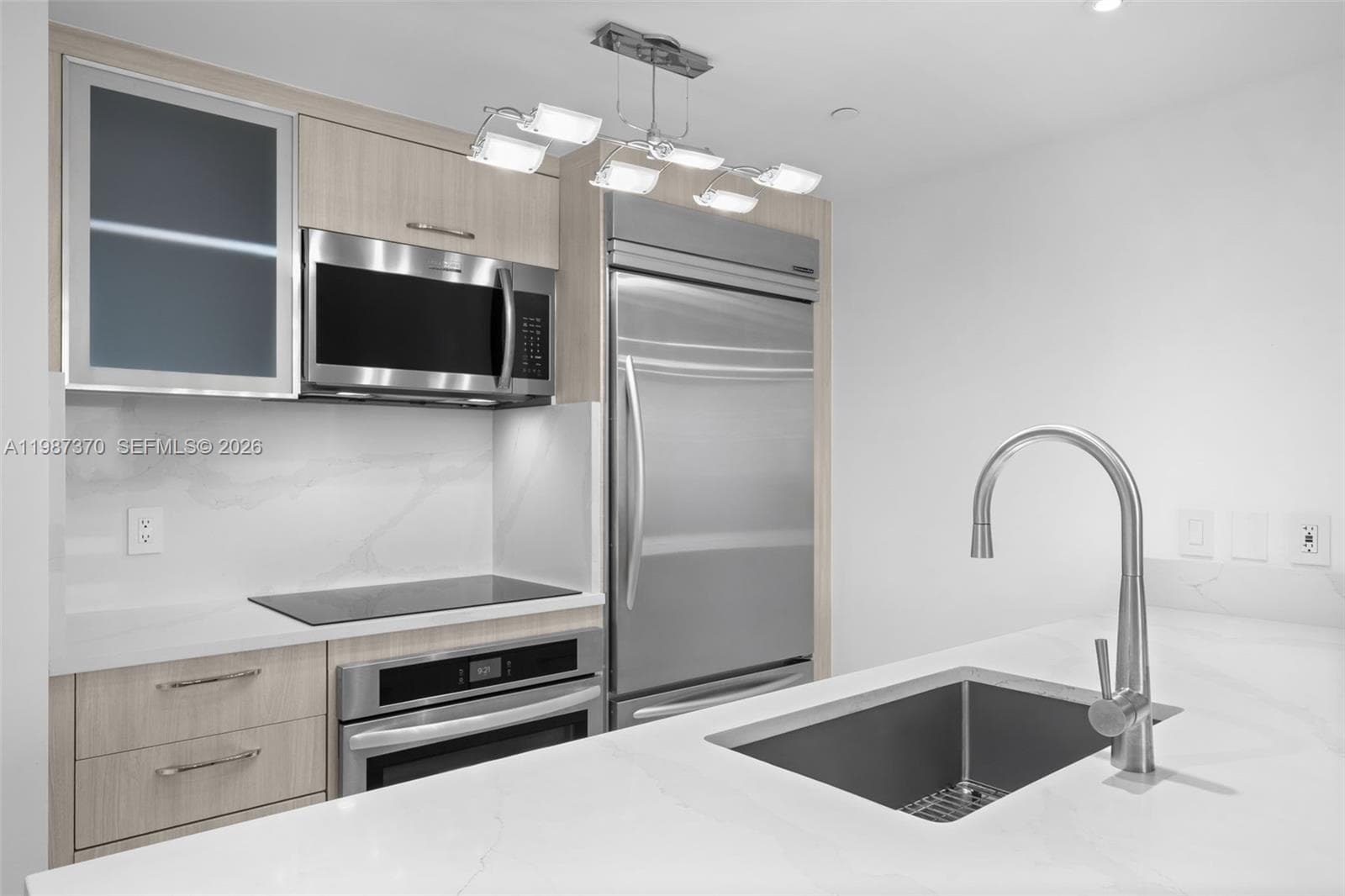 1850 S Ocean Dr 4206 photo 9