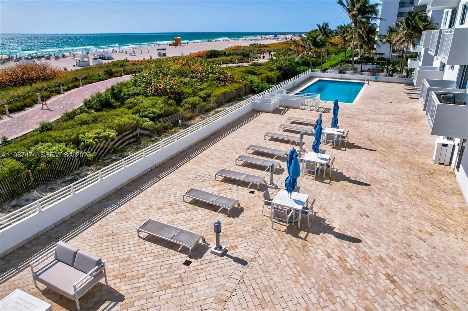 345 Ocean Dr 607 photo 25