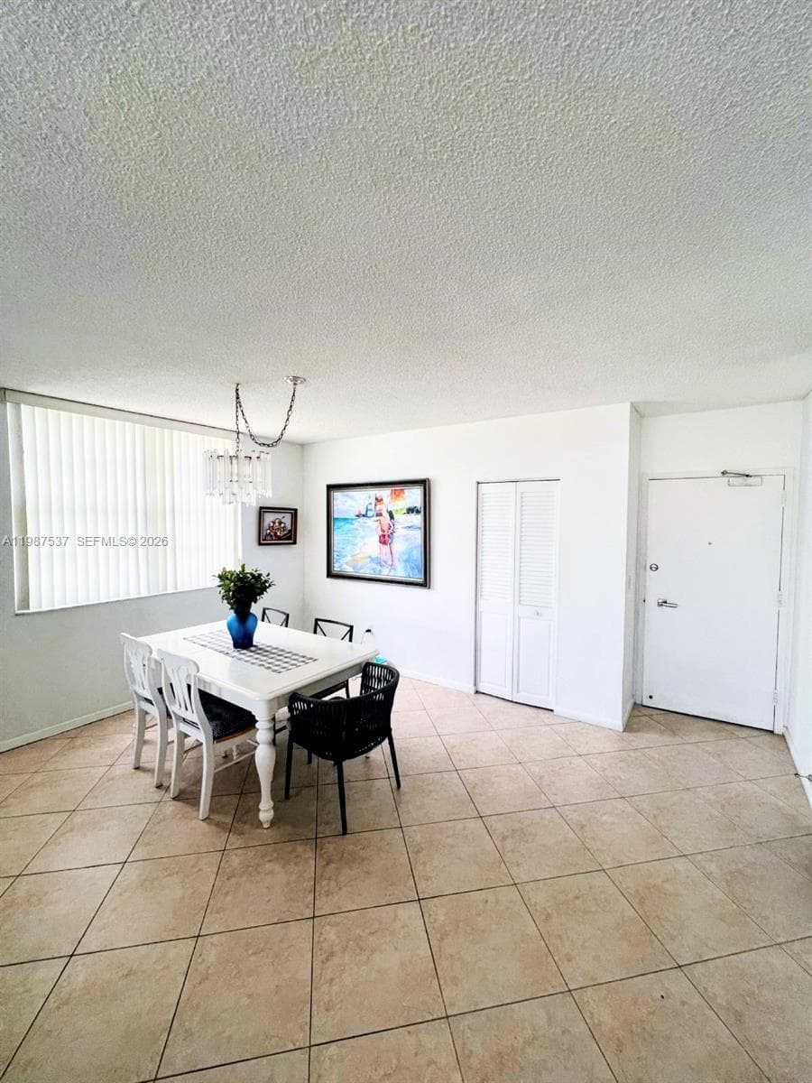 300 Bayview Dr 915 photo 6