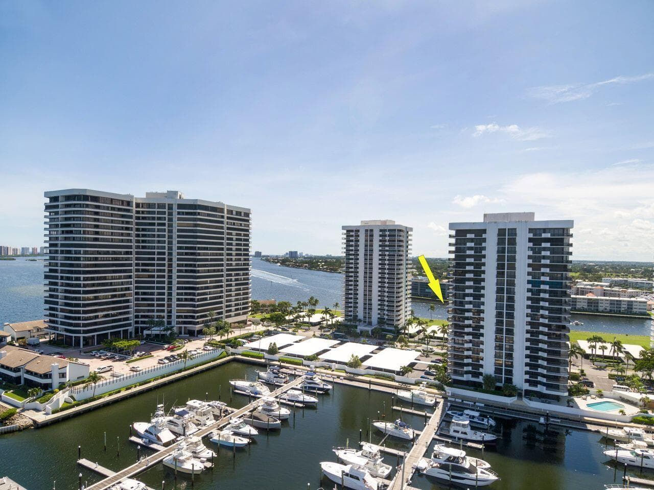 108 Lakeshore Drive 1041 photo 16