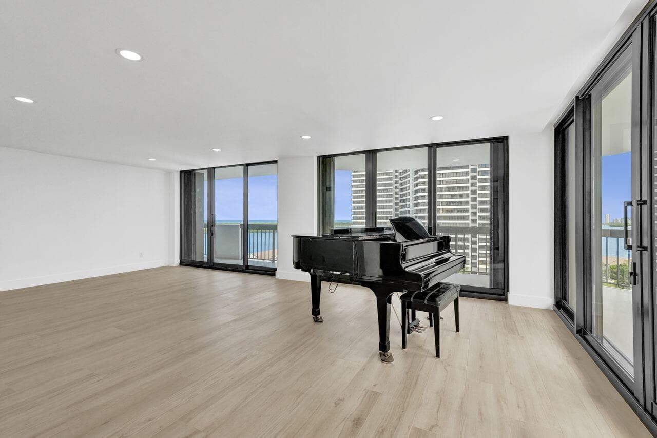 108 Lakeshore Drive 1041 photo 15