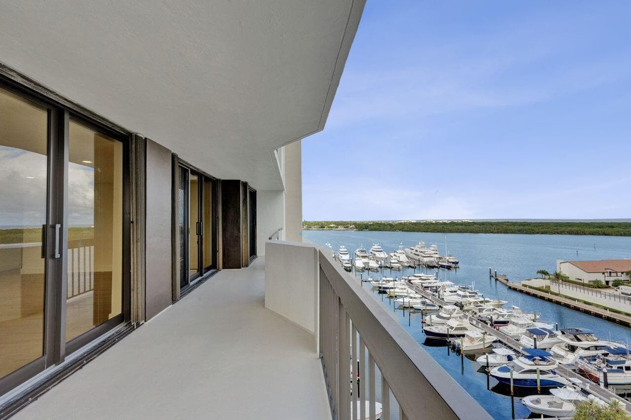 108 Lakeshore Drive 1041 photo 19
