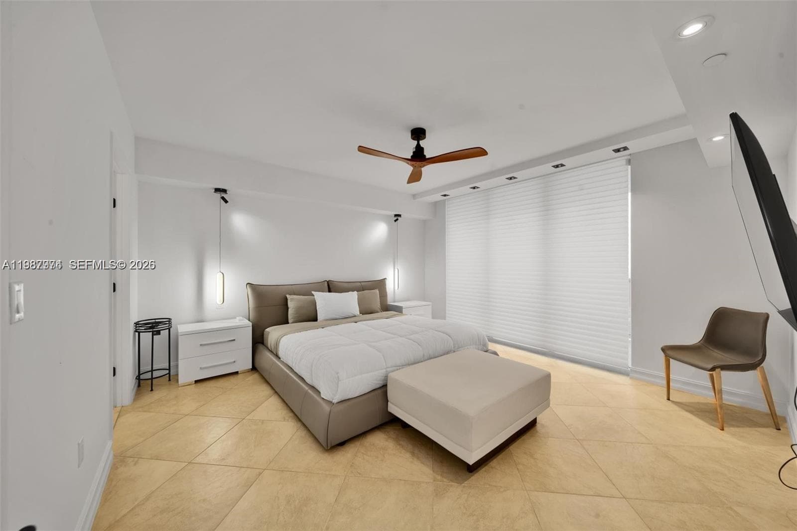 1830 S Ocean Dr 4704 photo 17