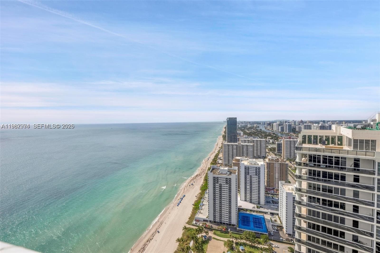 1830 S Ocean Dr 4704 photo 1