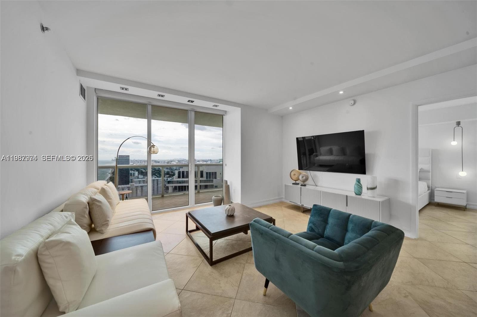1830 S Ocean Dr 4704 photo 9