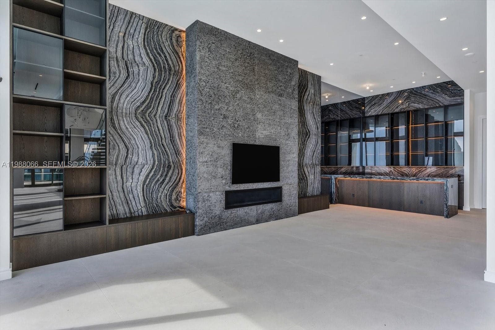 17901 Collins Ave PH-01 photo 9
